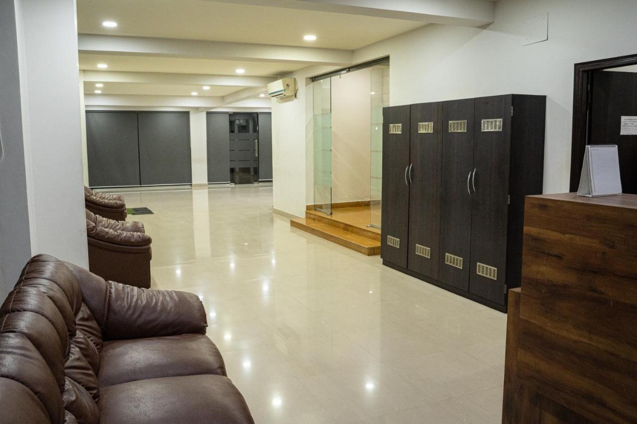 Nk7 Guest House 加尔各答 外观 照片